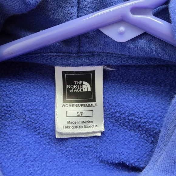 The North Face Women's Sweatshirt - Picture 3 of 4